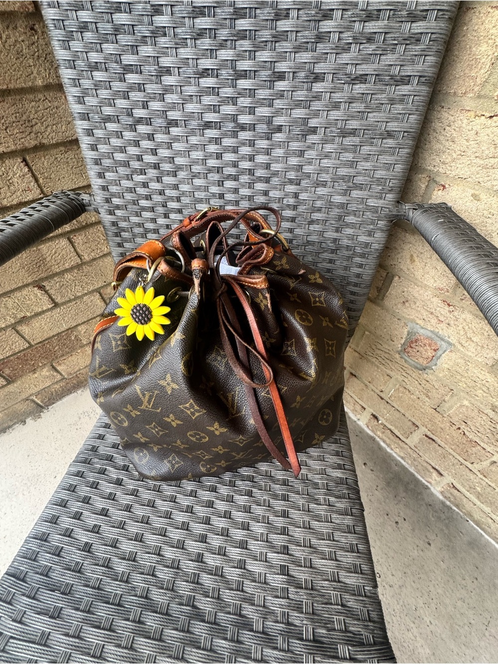 Louis Vuitton Noé Vintage Monogram Bucket Bag Authenticated SD0033